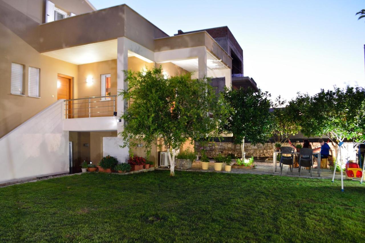 Fou'S Luxury Apartment Nafpaktos Luaran gambar