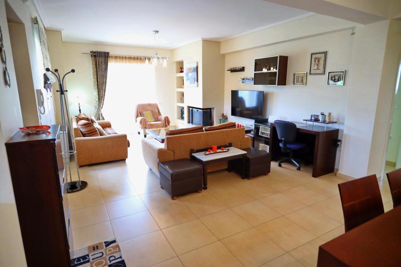 Fou'S Luxury Apartment Nafpaktos Luaran gambar