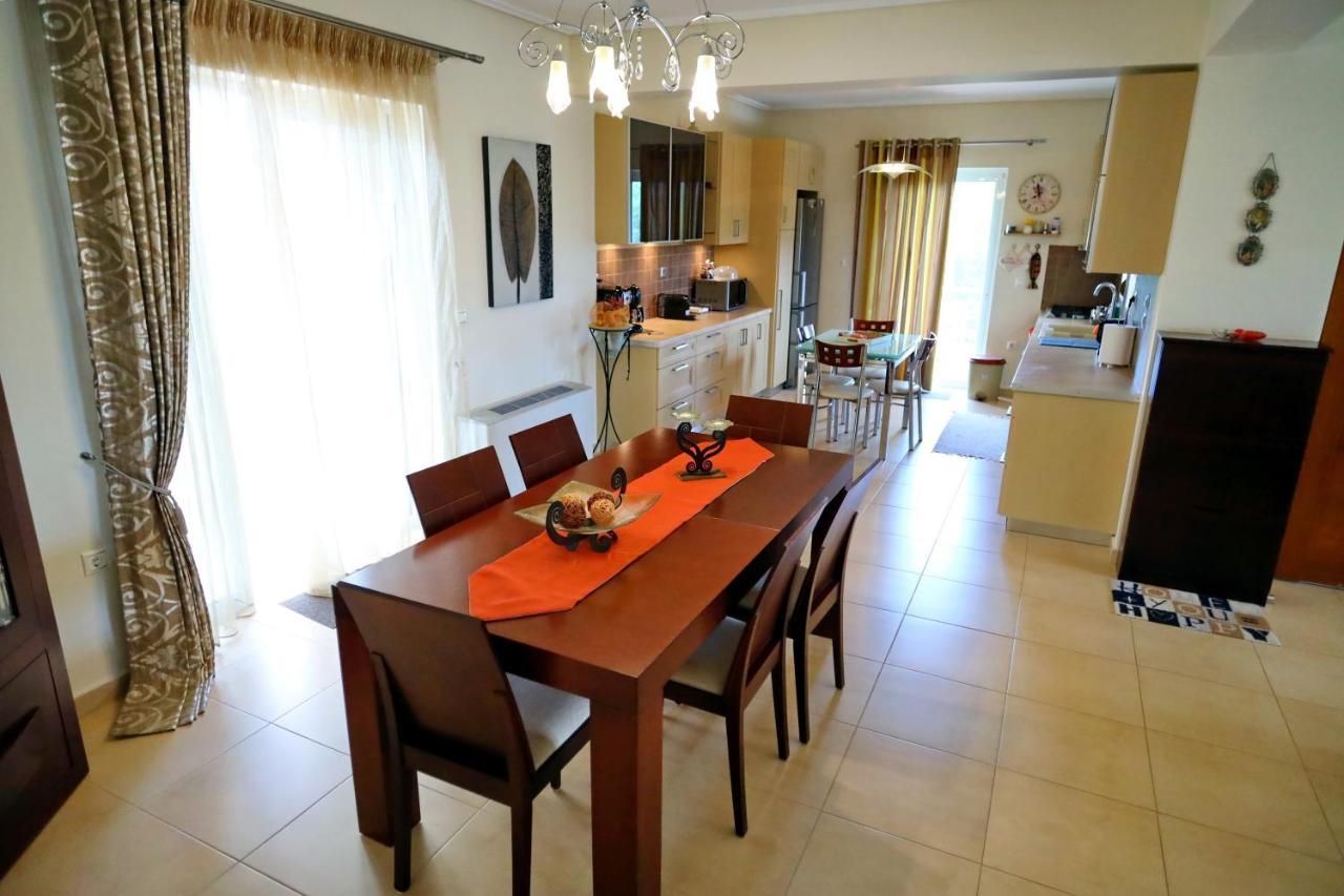 Fou'S Luxury Apartment Nafpaktos Luaran gambar