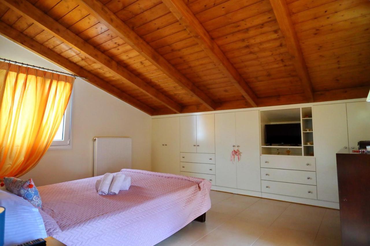 Fou'S Luxury Apartment Nafpaktos Luaran gambar